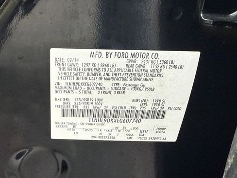 Used 2014 Lincoln MKS w/ Equipment Group 101A image 15