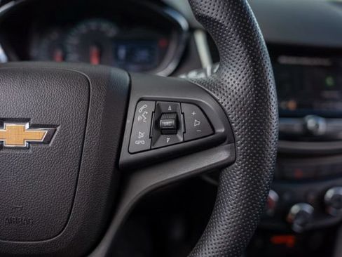 Used 2020 Chevrolet Trax LS w/ Tint and Cruise Package FWD image 18