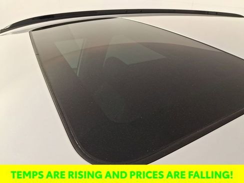 Used 2025 Honda CR-V Sport image 17