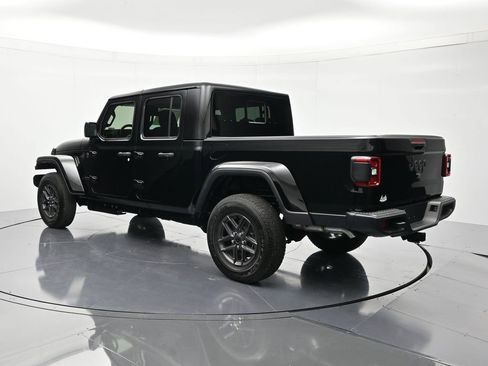 New 2026 Jeep Gladiator Sport AWD/4WD image 7