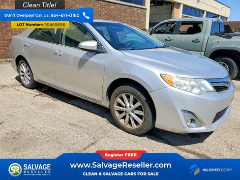 Used 2012 Toyota Camry XLE FWD image 5