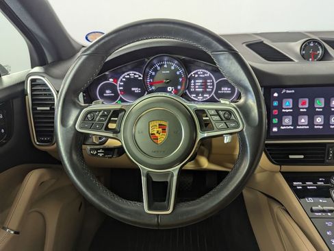 Used 2022 Porsche Cayenne AWD/4WD image 66