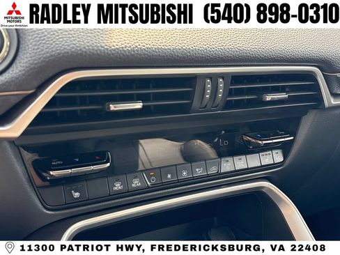 Used 2024 MAZDA CX-90 Plug-In Hybrid w/ Preferred AWD/4WD image 15