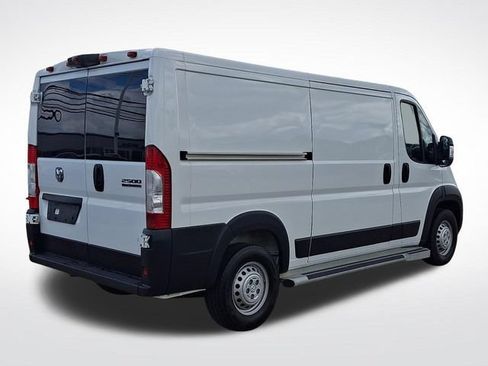 Used 2025 RAM ProMaster 2500 w/ U-Haul Equipment Group FWD image 6