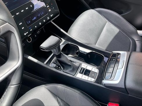 Certified 2024 Hyundai Tucson SEL w/ Convenience Package FWD image 15