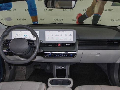 Used 2023 Hyundai Ioniq 5 SEL RWD image 3