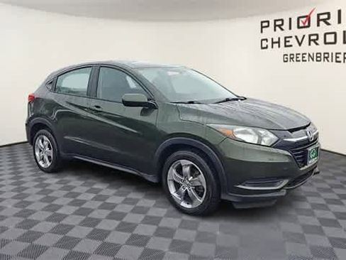 Used 2018 Honda HR-V LX image 2