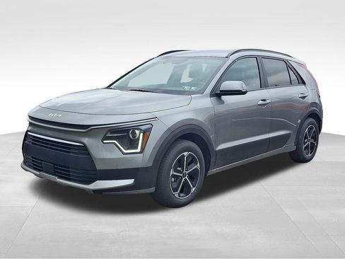 Certified 2025 Kia Niro EX image 6