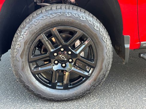 Used 2026 Chevrolet Silverado 1500 Custom Trail Boss AWD/4WD image 10