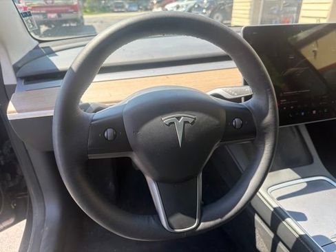 Used 2023 Tesla Model 3 Standard Range RWD image 14