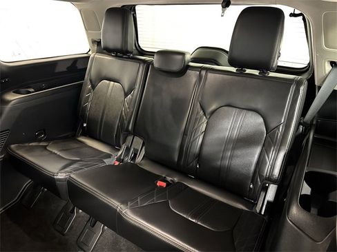 Used 2021 Ford Expedition Platinum image 15