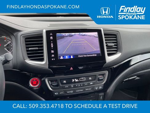 Used 2018 Honda Pilot Touring image 13