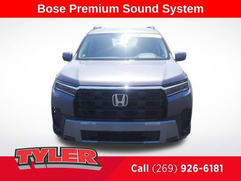 New 2026 Honda Pilot image 2