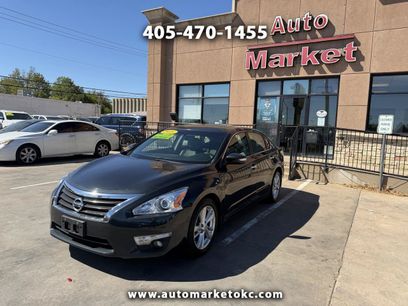 Used 2015 Nissan Altima 2.5 SL w/ Technology Package