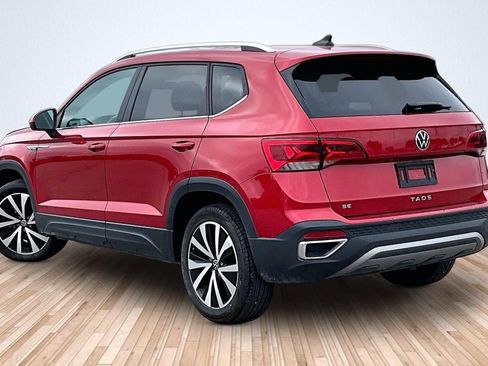 Used 2023 Volkswagen Taos SE w/ Panoramic Sunroof Package FWD image 10