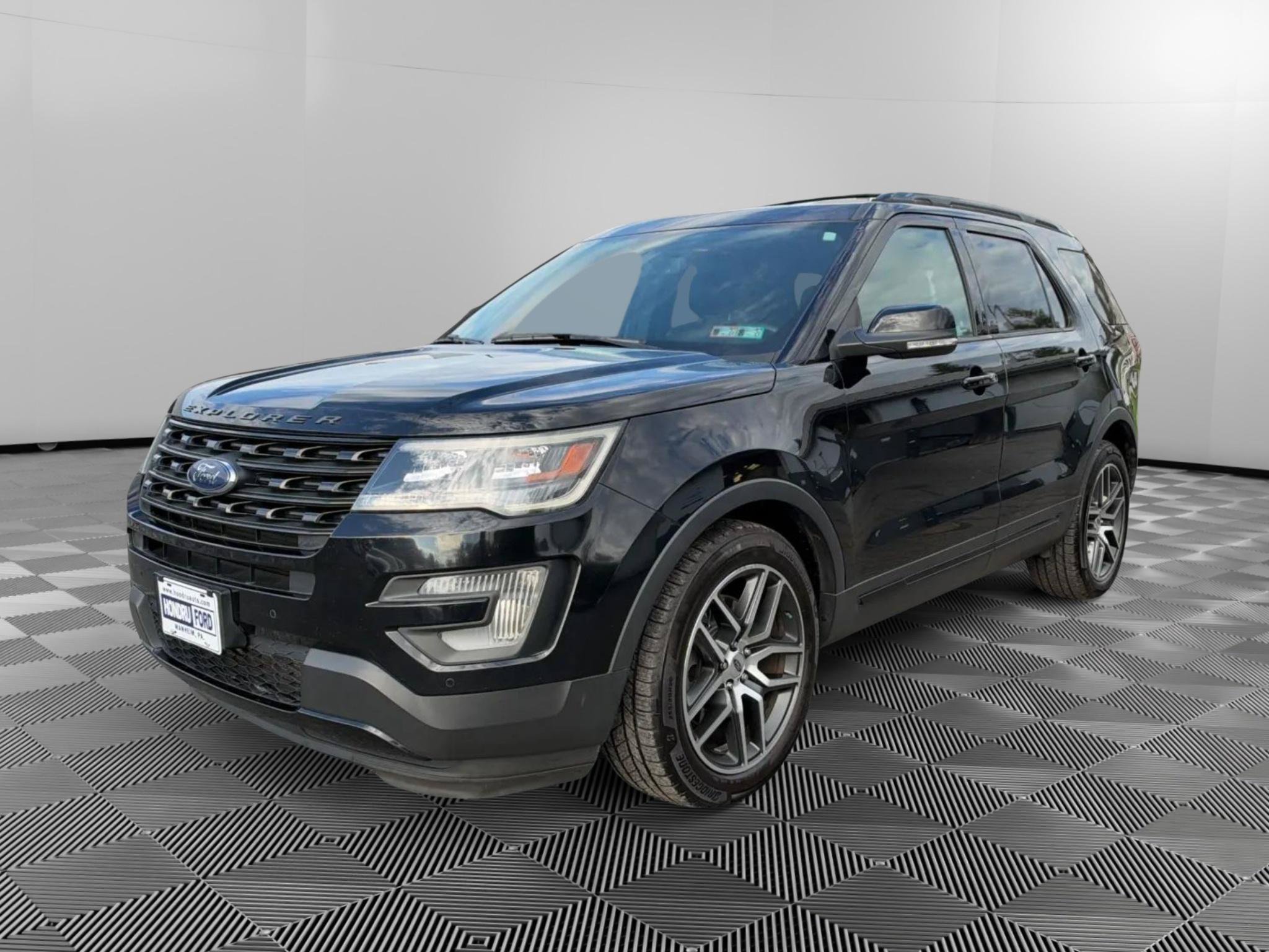 Used 2017 Ford Explorer Sport AWD/4WD image 1