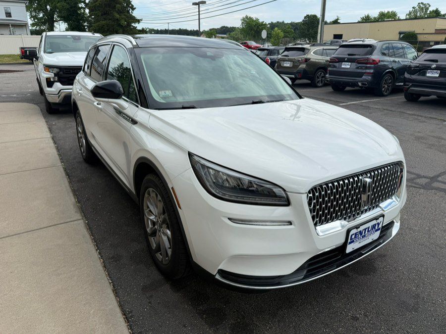 Used 2020 Lincoln Corsair AWD w/ Premium Package image 11