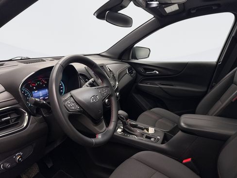 Used 2023 Chevrolet Equinox RS image 9