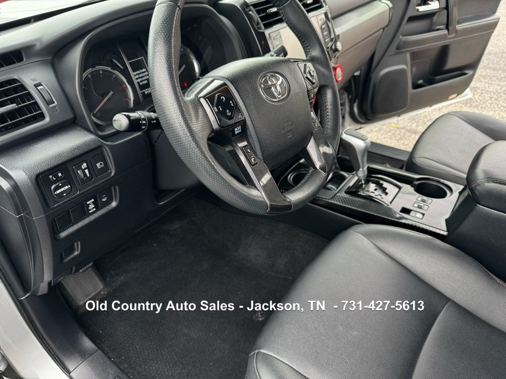 Used 2022 Toyota 4Runner TRD Off-Road Premium AWD/4WD image 31