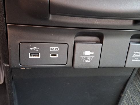Certified 2025 Honda Odyssey Elite image 31