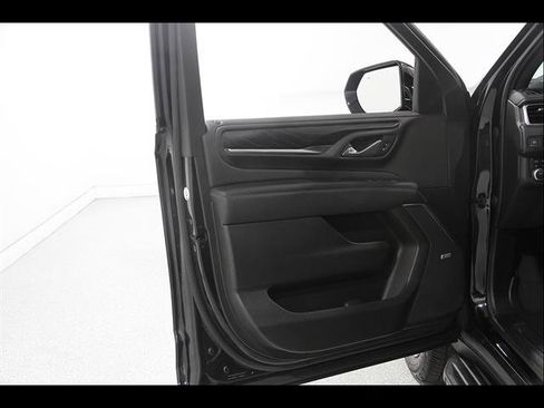 Used 2022 GMC Yukon Denali AWD/4WD image 4