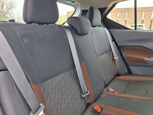 Used 2024 Nissan Kicks SR image 25