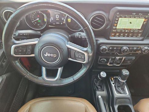 Used 2021 Jeep Wrangler Unlimited Sahara w/ Cold Weather Group AWD/4WD image 11