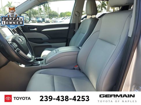 Certified 2019 Toyota Highlander XLE FWD image 19