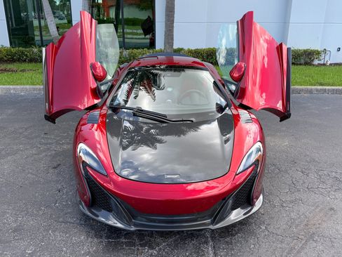 Used 2015 McLaren 650S Spider RWD image 31
