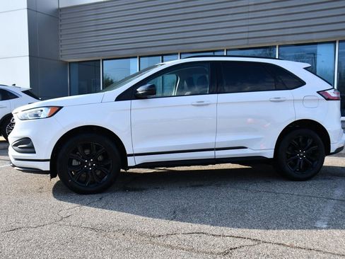 Used 2024 Ford Edge SE w/ Black Appearance Package AWD/4WD image 2