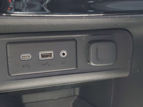 Used 2022 Buick Encore GX Select FWD image 29