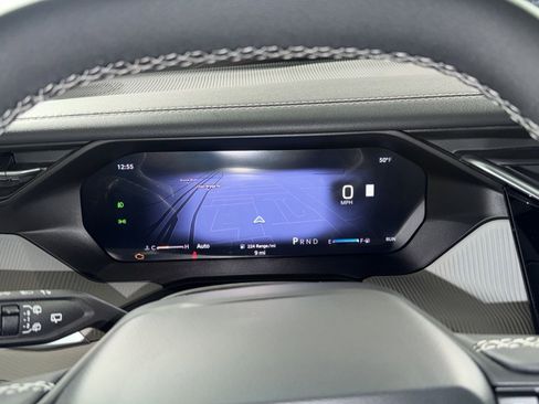 New 2026 Jeep Cherokee Limited image 17