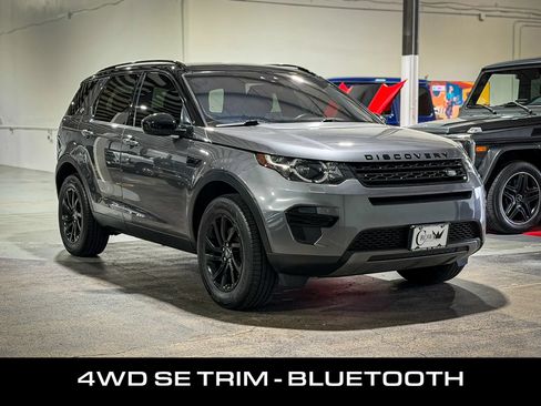 Used 2019 Land Rover Discovery Sport SE AWD/4WD image 2