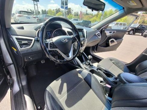 Used 2014 Hyundai Veloster w/ Style Package 02 FWD image 10