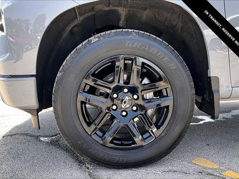 Used 2024 Chevrolet Silverado 1500 Custom AWD/4WD image 33