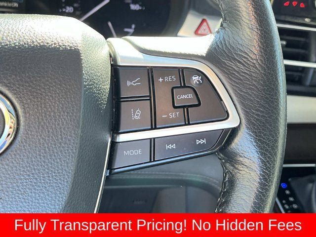 Used 2022 Toyota Sienna XLE FWD image 29