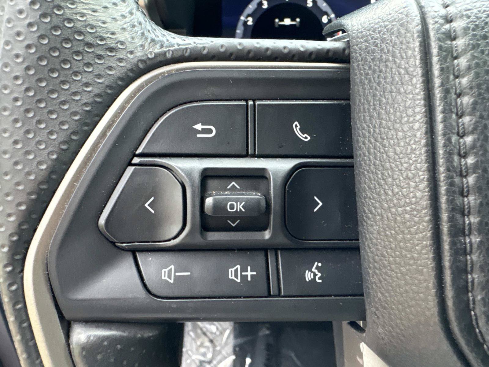 Used 2025 Toyota 4Runner TRD Sport AWD/4WD image 29