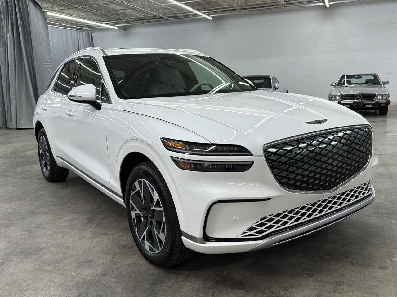 Used 2026 Genesis Electrified GV70 AWD/4WD image 4