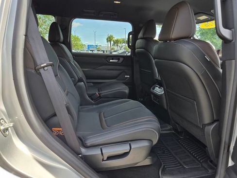 Used 2026 Nissan Armada SL w/ Captain's Chari Seat Package AWD/4WD image 22