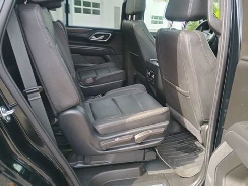Used 2023 Chevrolet Tahoe Z71 w/ Luxury Package AWD/4WD image 16