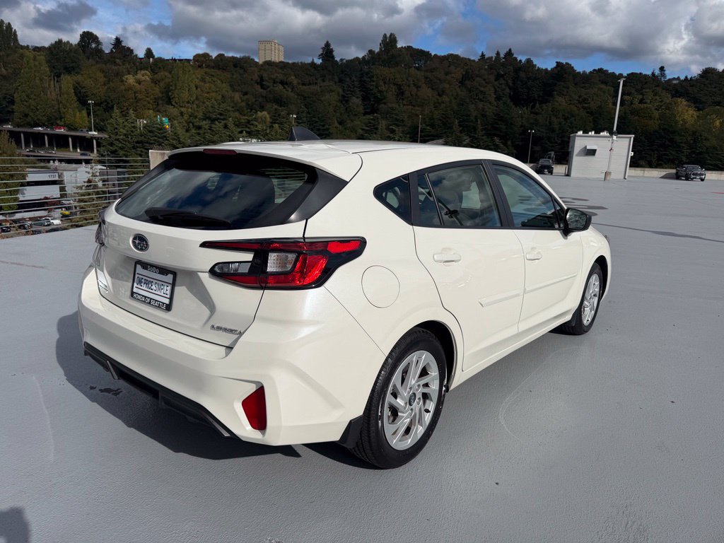 Used 2024 Subaru Impreza 2.0i AWD/4WD image 3