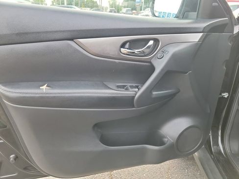 Used 2016 Nissan Rogue AWD image 20