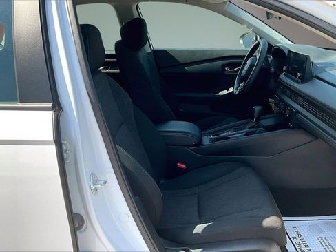 Used 2023 Honda Accord LX image 28