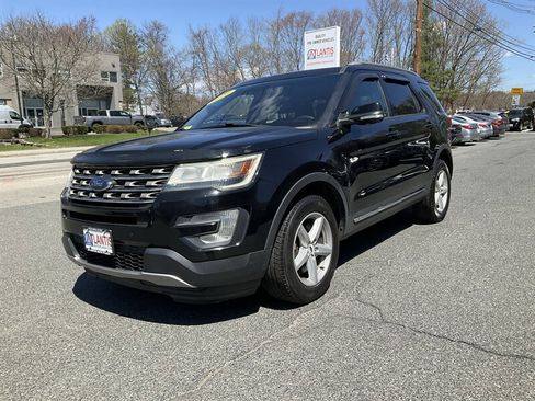 Used 2016 Ford Explorer XLT w/ Equipment Group 202A AWD/4WD image 1