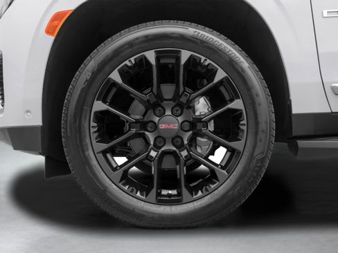 Used 2024 GMC Yukon Denali w/ Advanced Technology Package RWD image 50