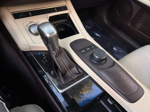 Used 2017 Lexus ES 350 w/ Premium Package FWD image 25