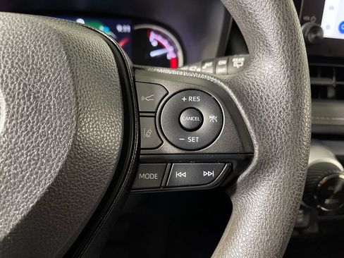 Certified 2024 Toyota RAV4 XLE FWD image 27