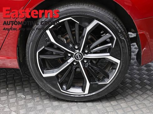 Used 2023 Nissan Altima 2.5 SR AWD/4WD image 8