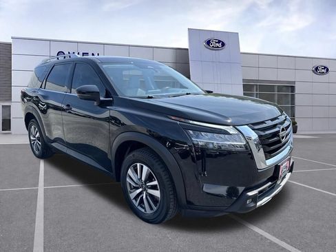 Used 2022 Nissan Pathfinder SL AWD/4WD image 8