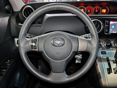 Used 2013 Scion xB image 30